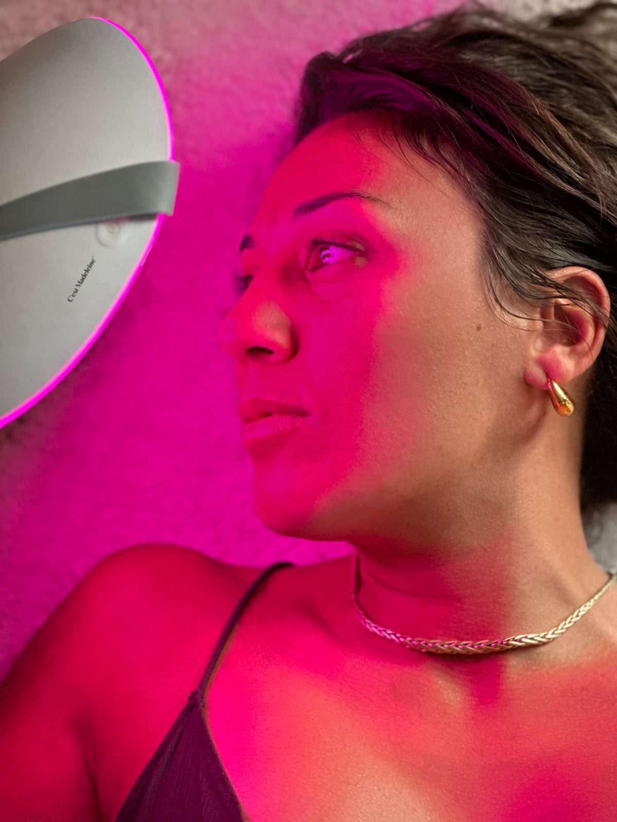 How to use an LED face mask: do's and don'ts